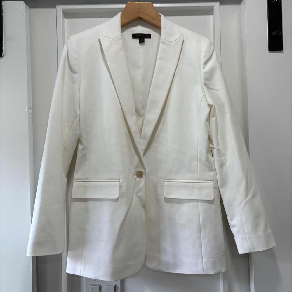 Ann Taylor White Cotton Blend Long Blazer Size 2